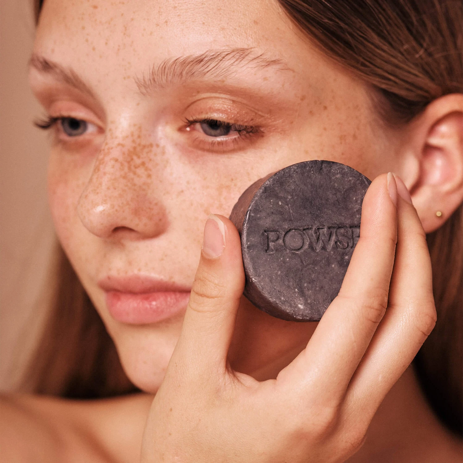 Nettoyant Visage Solide Charbon Actif & Bergamote Peau Mixte 2 Nettoyant Visage Solide Charbon Actif & Bergamote Peau Mixte – Image 2