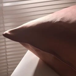 Taie D'Oreiller En Soie Format Carré -Beaute Luxe Soldes 2023 O1 OMC A RITUEL NUIT 7 Post