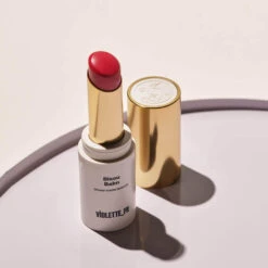 Bisou Balm Baume à Lèvres Teinté 29 Bisou Balm Baume à Lèvres Teinté -Beaute Luxe Soldes 22023 05 OMC VIOLETTE 3 carre