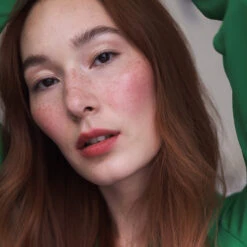 Bisou Balm Baume à Lèvres Teinté 37 Bisou Balm Baume à Lèvres Teinté -Beaute Luxe Soldes 2vfr bisou balm betise carre