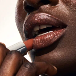 Baume à Lèvres Teinté Hydratant 23 Baume à Lèvres Teinté Hydratant -Beaute Luxe Soldes BB formatcarre 1