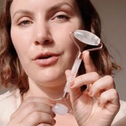 Rose Quartz Roller Roll-On Décongestionnant -Beaute Luxe Soldes Roll on 3c529cf7 66fe 46d0 89cf 4f427d5c264f