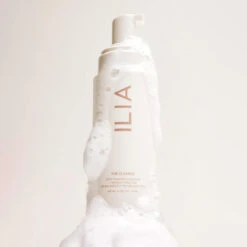 The Cleanse Soft Mousse Nettoyante Démaquillante 6 The Cleanse Soft Mousse Nettoyante Démaquillante -Beaute Luxe Soldes The Cleanse Soft Mousse Nettoyante Demaquillante Texture