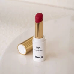 Bisou Balm Baume à Lèvres Teinté 35 Bisou Balm Baume à Lèvres Teinté -Beaute Luxe Soldes VIOLETTE FR BisouBalm Sucette carre 1