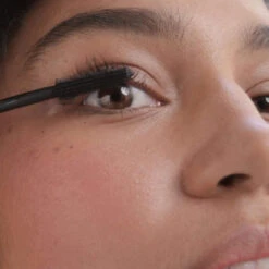 Mascara -Beaute Luxe Soldes VideoOMCS Mascara